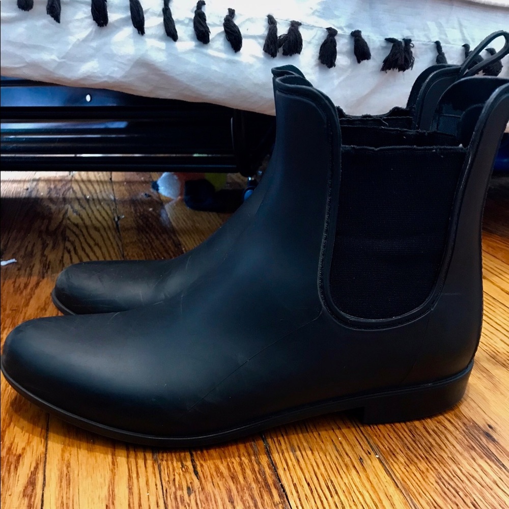 Chelsea Black Rain Boots